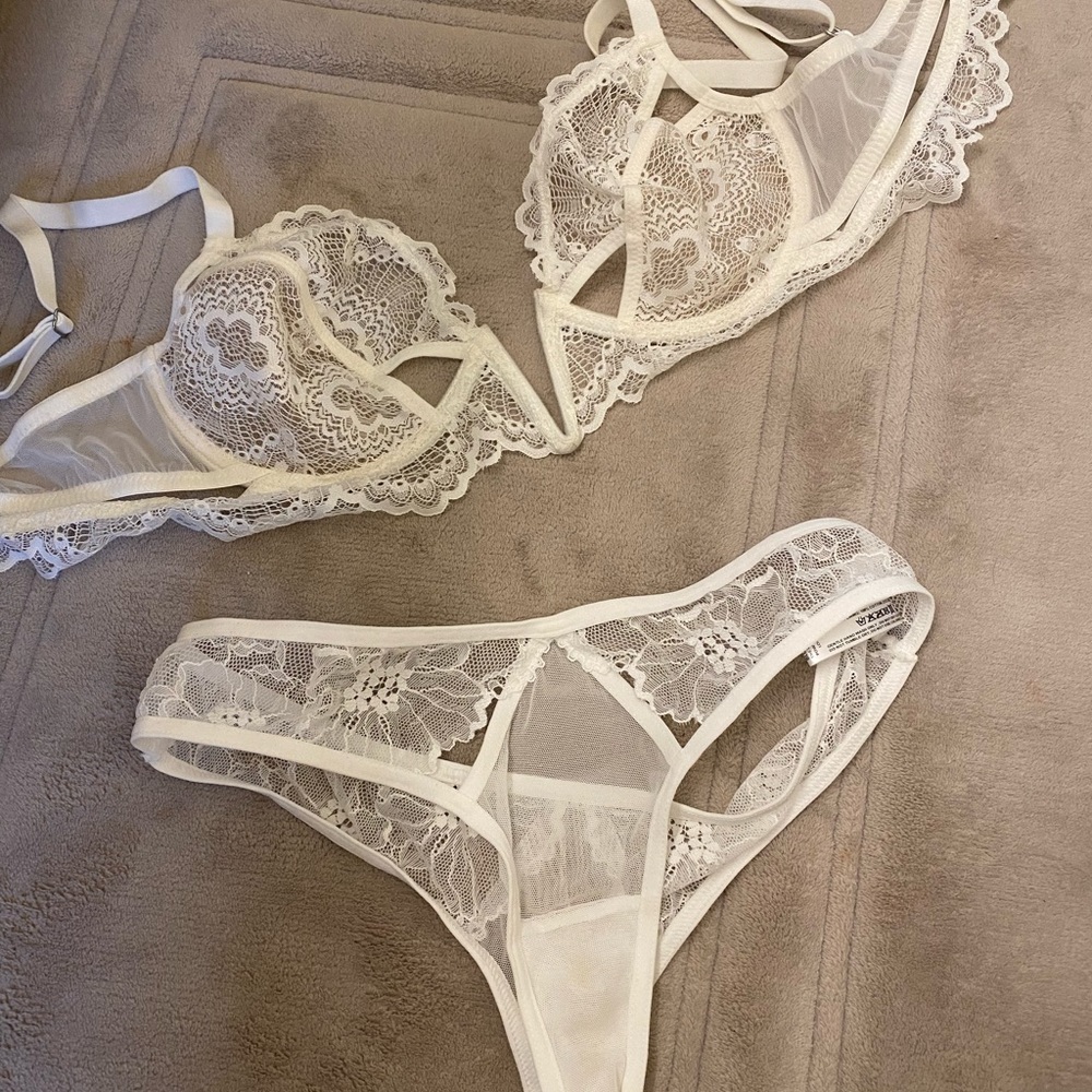 🔥🔥🔥Thistle and Spire Bra🔥🔥🔥
